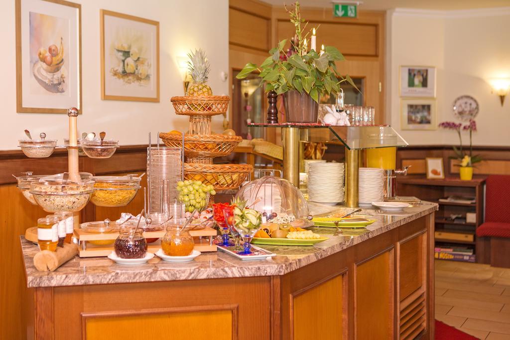 Akzent Hotel Bayerwald-Residenz Neukirchen  Exteriör bild